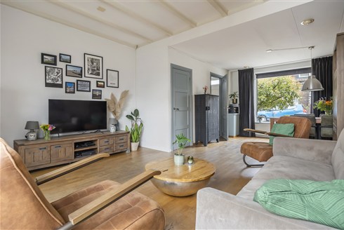 270175712